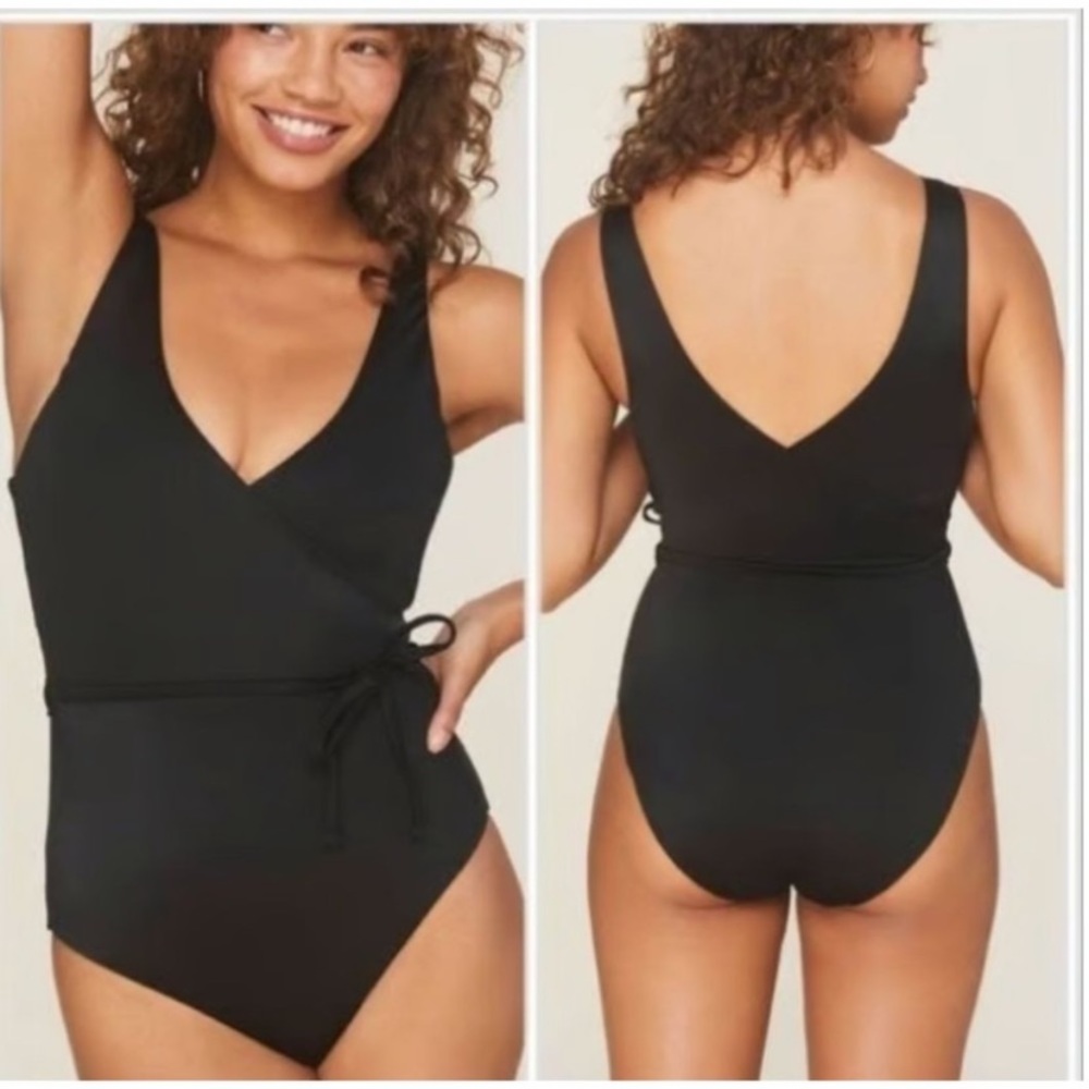 Andie Swim The Belmar One piece swimsuit size Medium In Black only worn twice